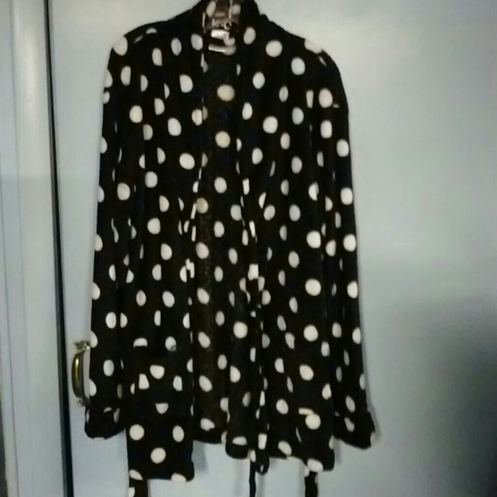 K C ladies Black and white polka dot robe